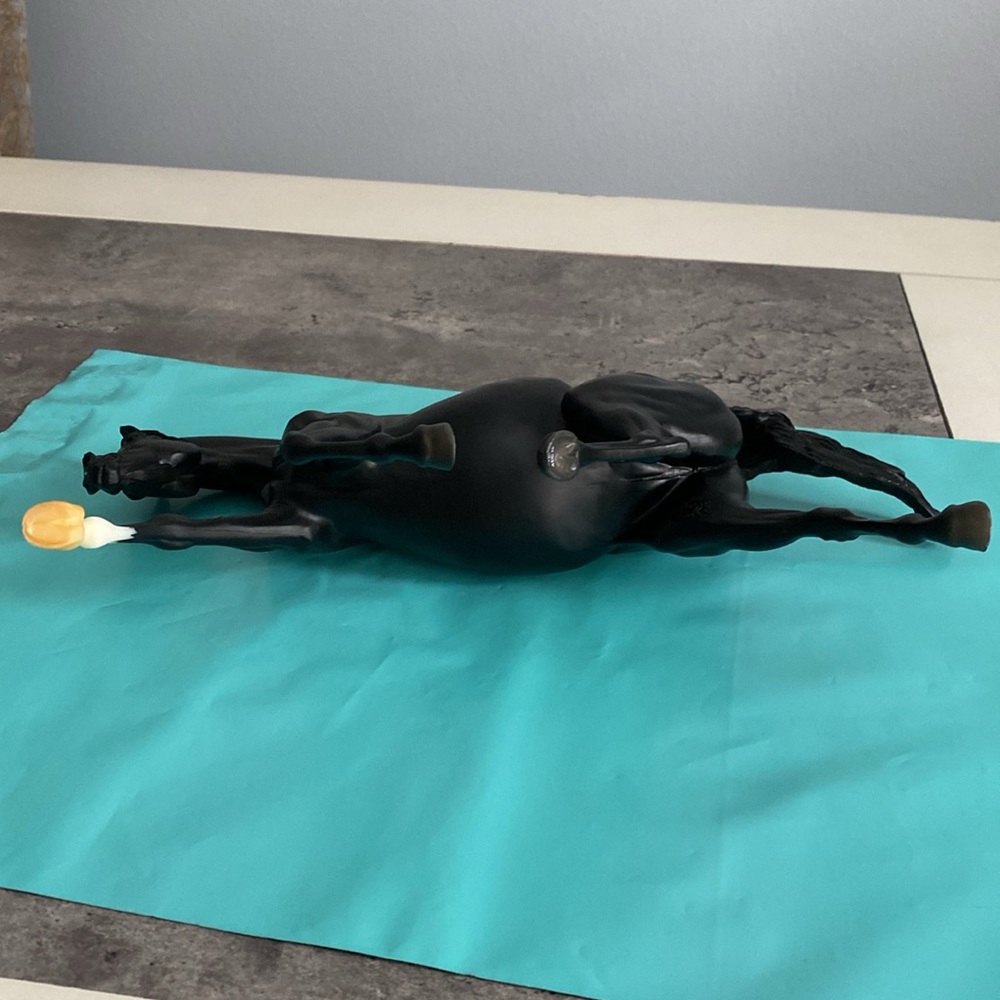 Breyer Retired Rhapsody in Black - Picture 13 of 14